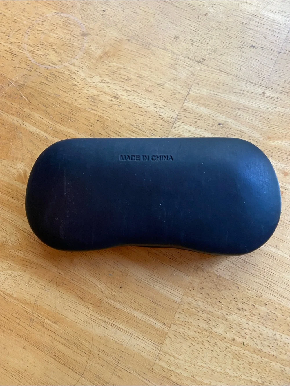 V! Maui Jim glasses case